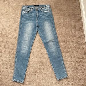 Flying Monkey brand women’s mid rise skinny jean